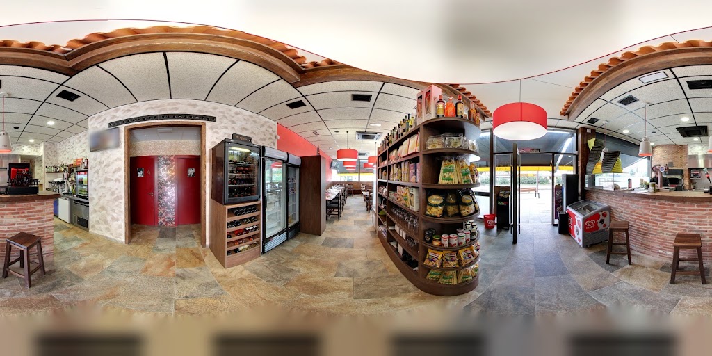 El Petit Obrador PIZZA Sarria de Ter — Ambiente