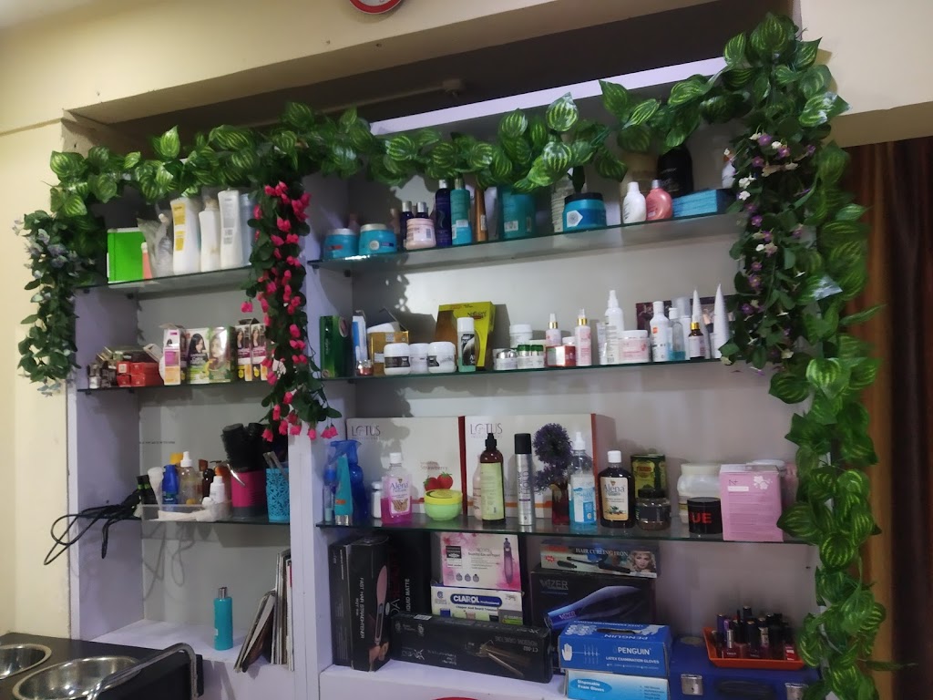 Royal Touch Beauty Salon