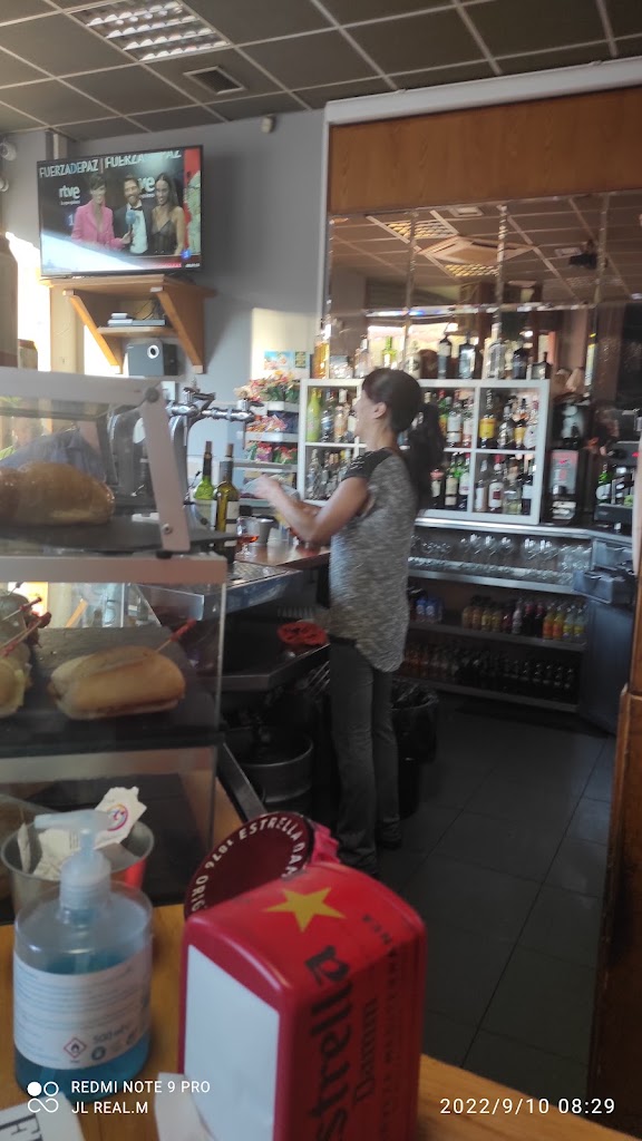 Cafeteria Las Cagigas — Ambiente