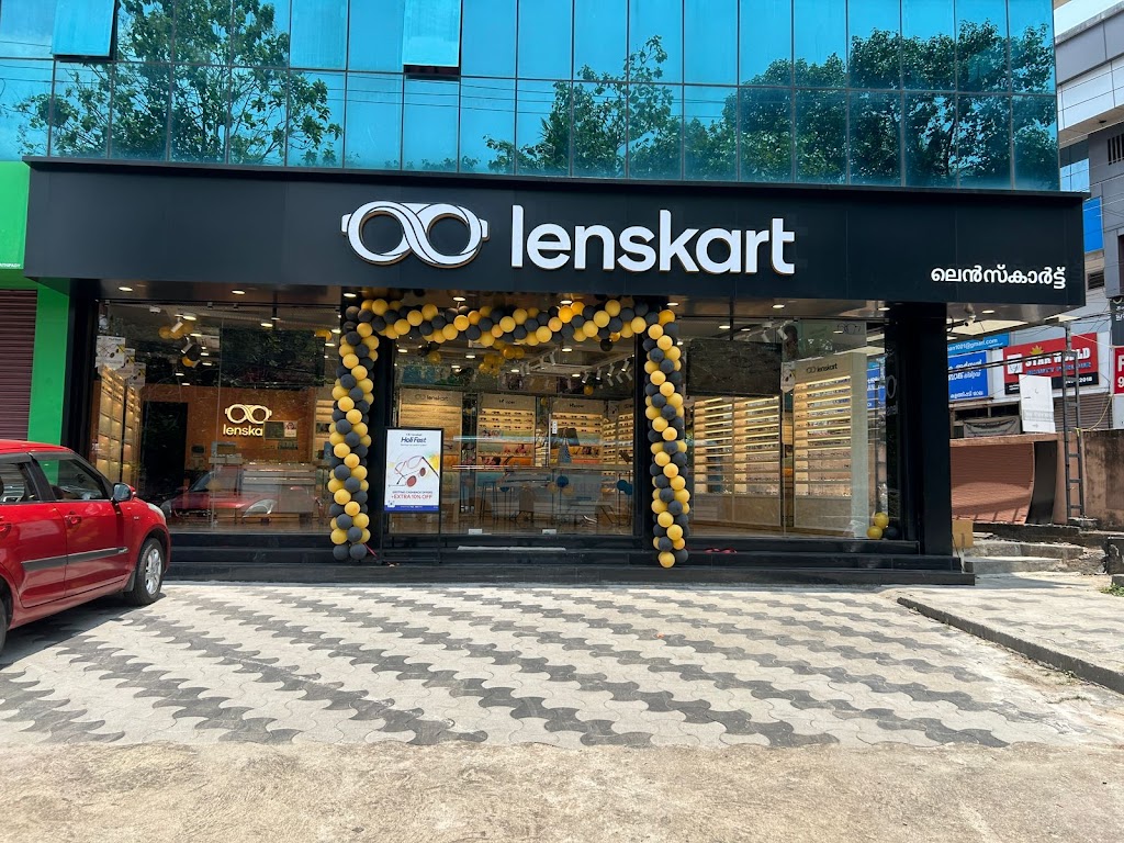 Lenskart Com At Kalathippady Kottayam