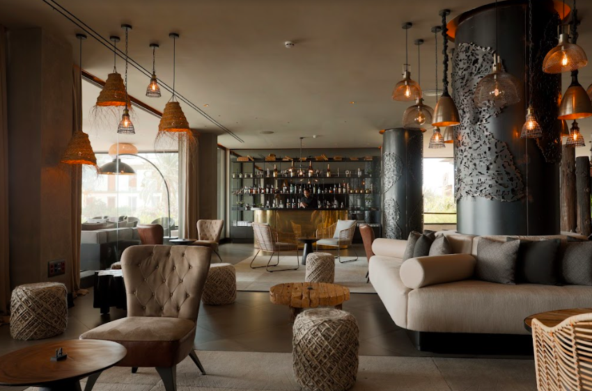 S U R U Cocktail Bar | Hotel Faro, A Lopesan Collection