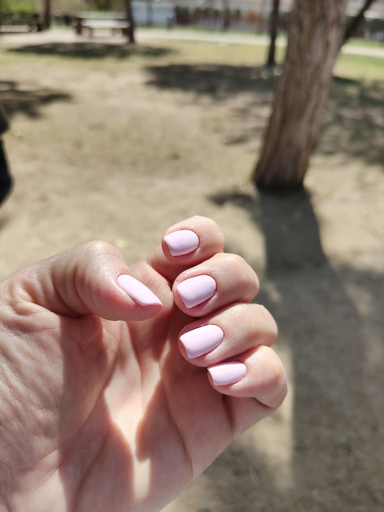 GOOD NAILS BY RAFFEL PAGES