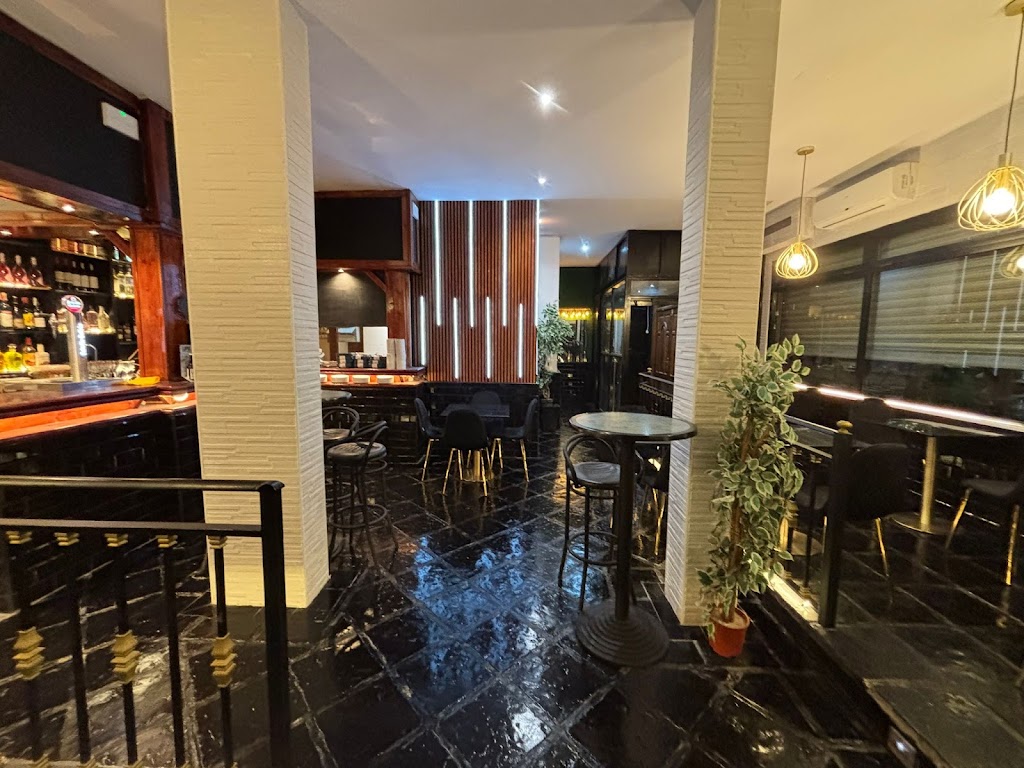 BRUTAL BEEF — Ambiente