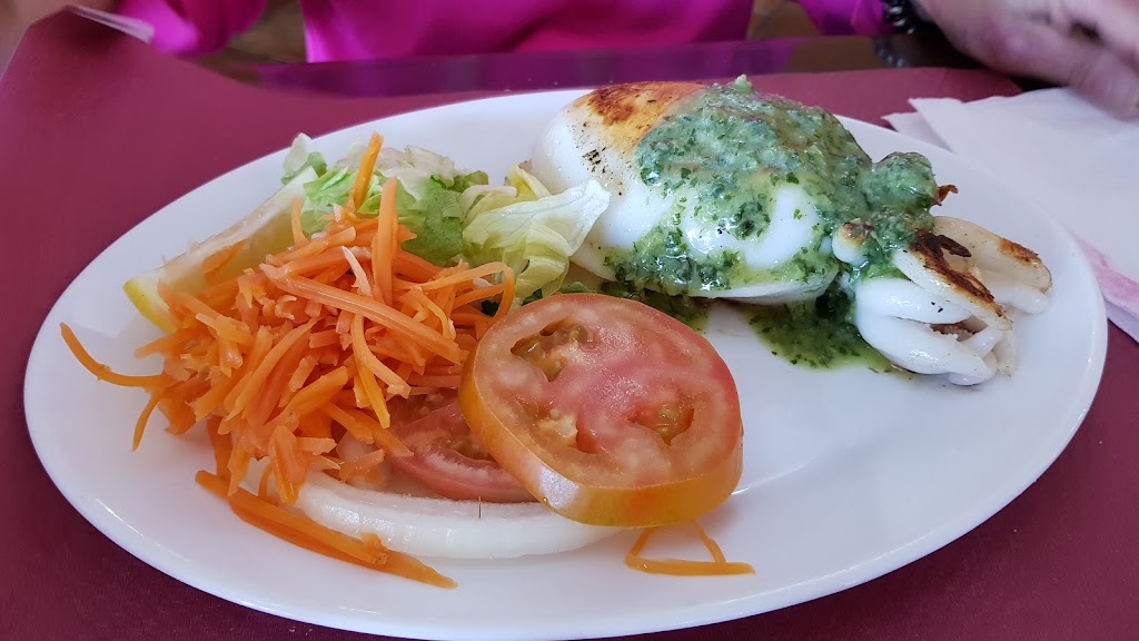 Restaurante El Trebol — Comida y bebida