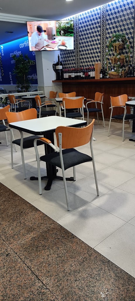 Bar Cortinas/Cortinas Pza. Mayor, 6 - 36860 Pontearea — Ambiente
