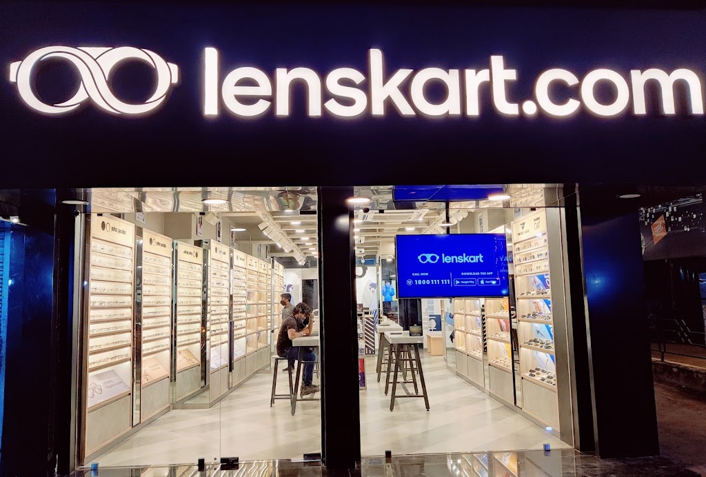 Lenskart Com At Pallimukku Kollam