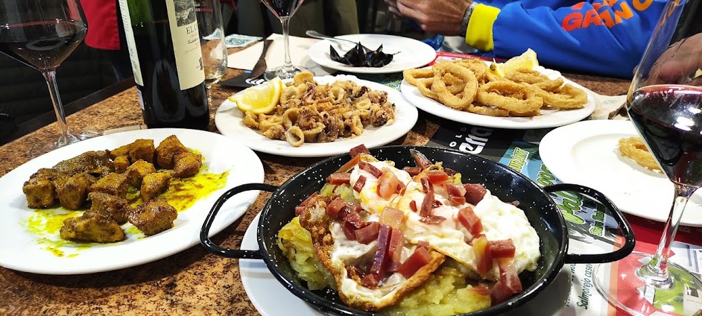LA NUEVA PALMERA — Comida y bebida