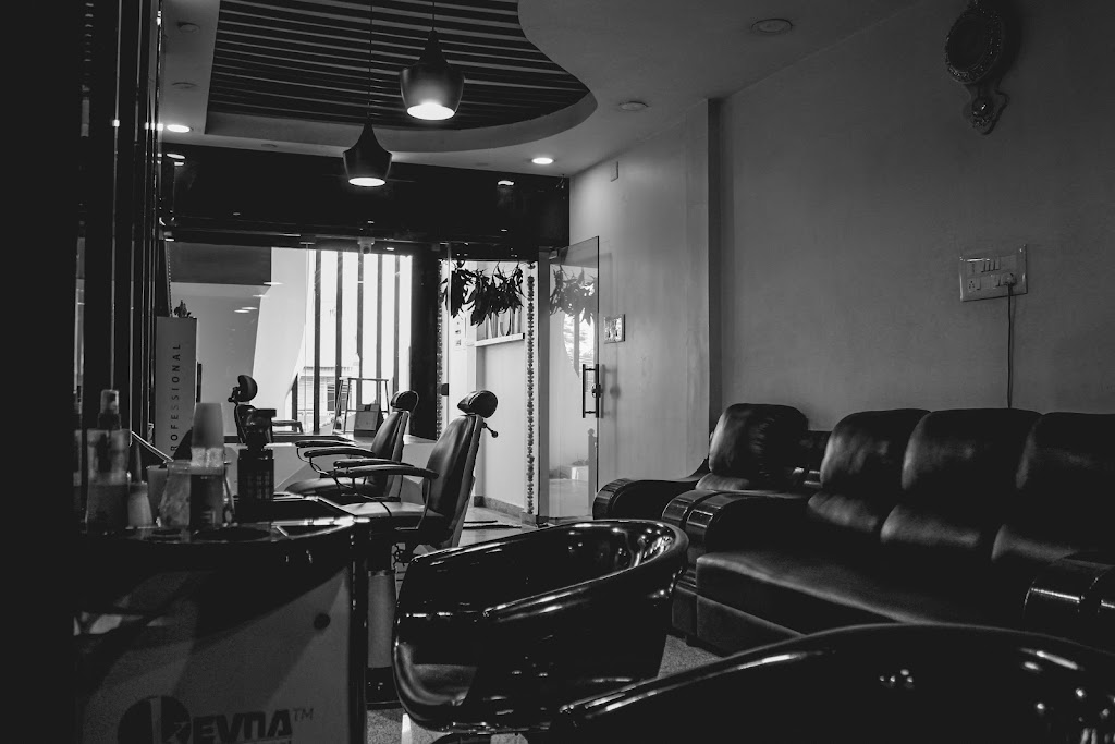 Nesh Salon Makeover Academy Neess Cluunnn Meekoovr Akaattmi