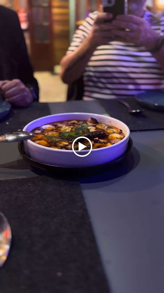 Fame Kanalla | Restaurante en Naron — Videos