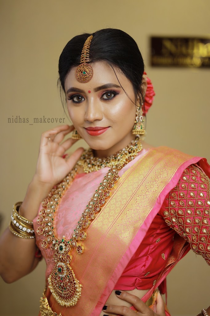 Nidha S Beauty Zone Best Makeup Artist In Madurai Best Makeup Academy