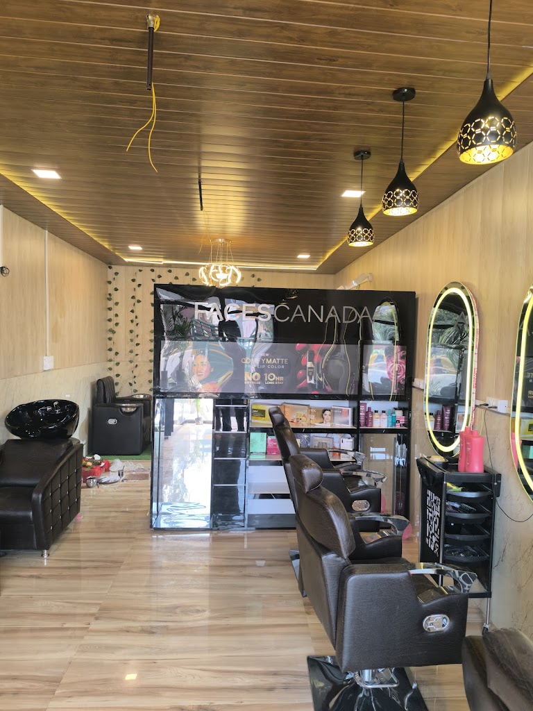 Blushington Salon And Academy