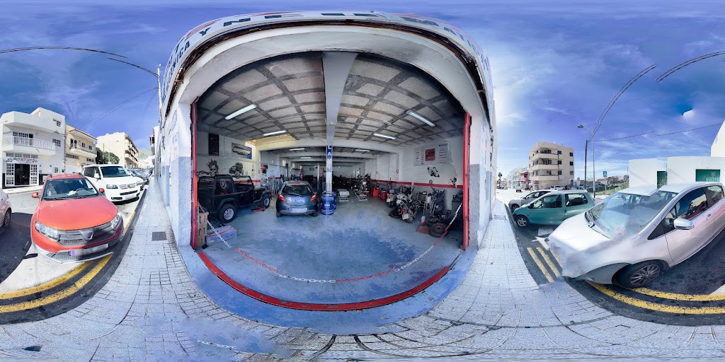 Pit Stop Adeje — Street View y 360deg