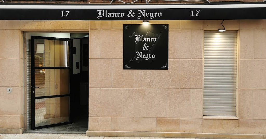 Pub Blanco & Negro — Todas
