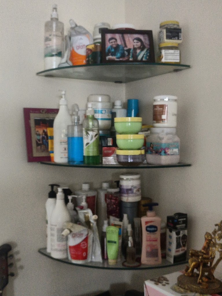 Jiyaannshi Beauty Parlour