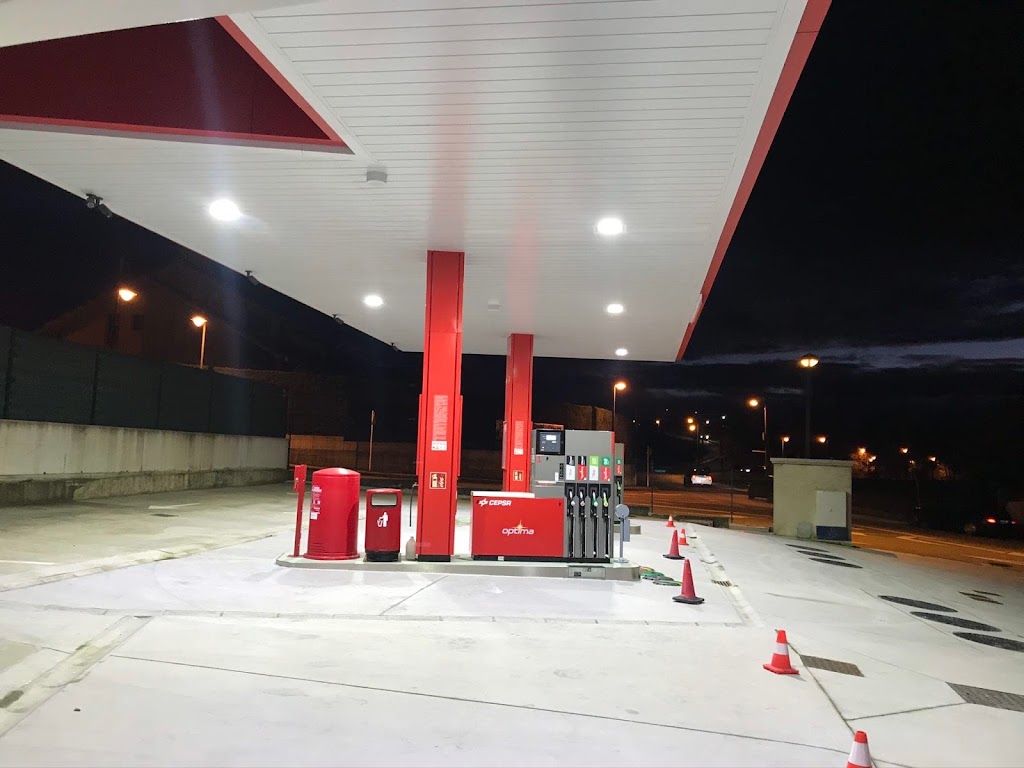 Ess Petroviesques — Surtidor de combustible