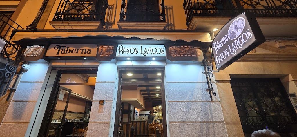 Taberna pasos largos