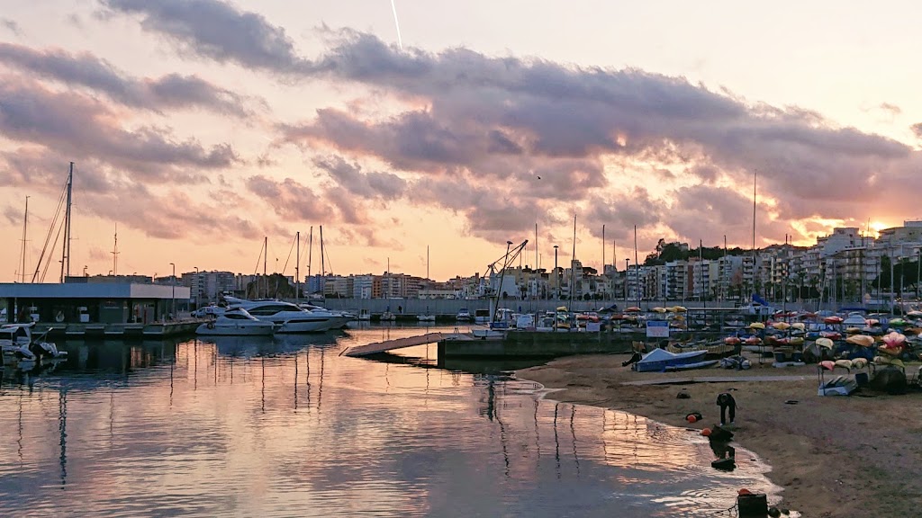 Aparcamiento Club Vela Blanes