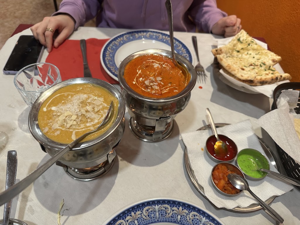 Ganesha Indian restaurant — Curry