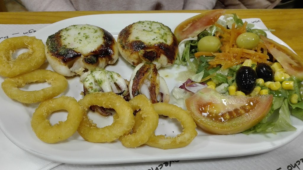 Bar Toledo's — Comida y bebida