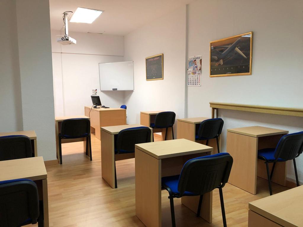 CEAE Centro de Estudios Aeronauticos CASTELLON