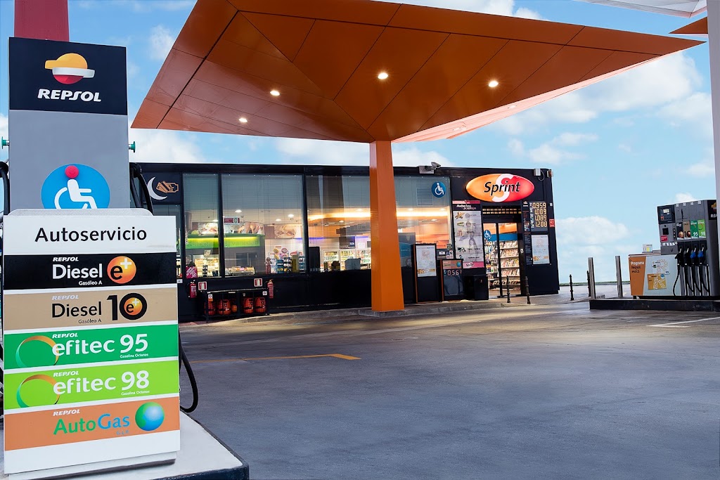 Estacion de Servicio Repsol — Surtidor de combustible
