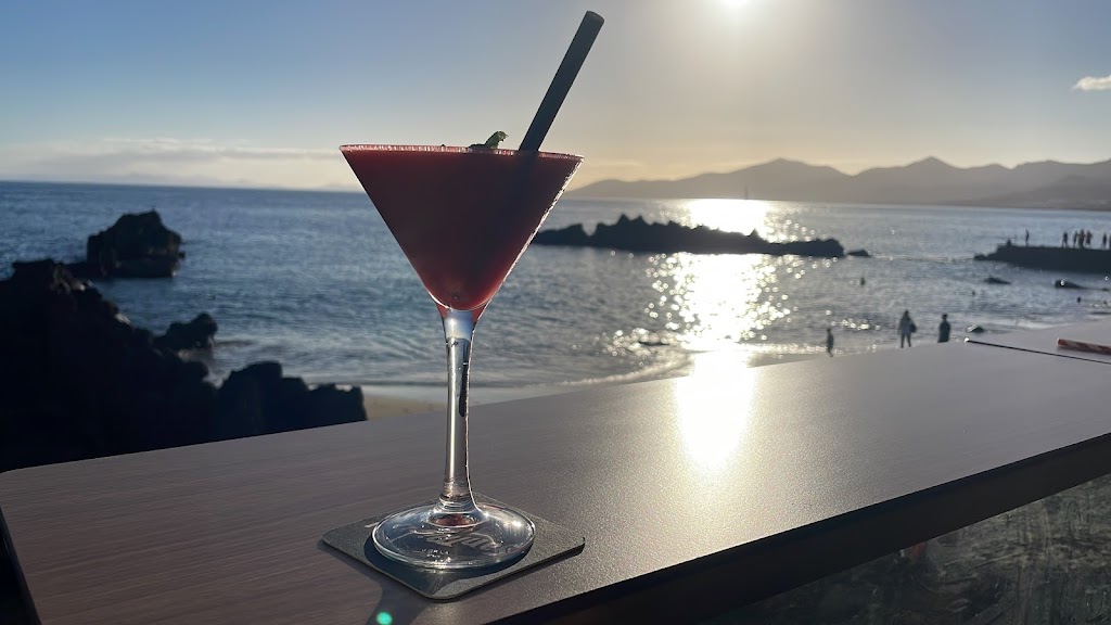 Beach Club Playa Chica