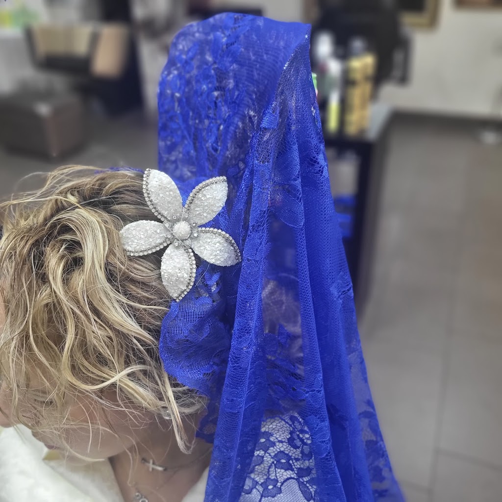 Peluqueria y Estilista Gonzalez Y Complementos — Peinado