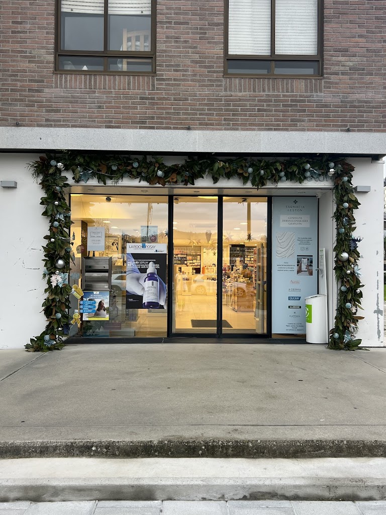 Farmacia Leston