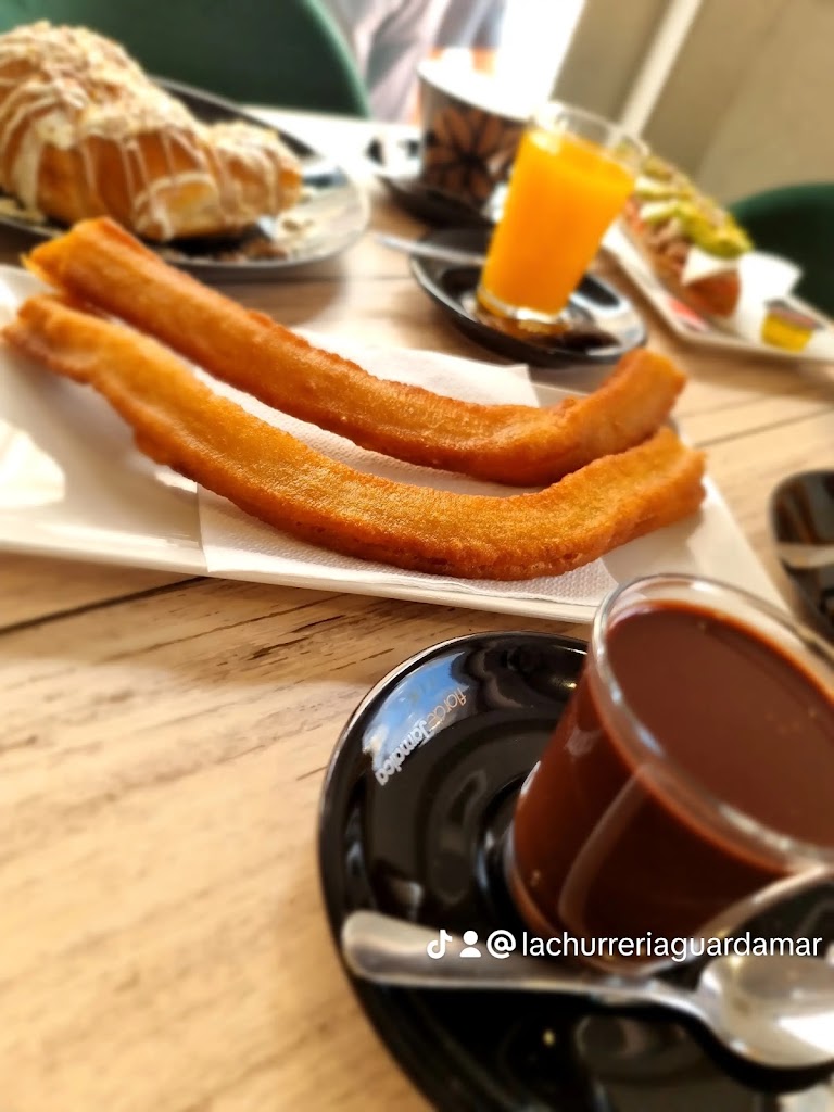 La Churreria Guardamar — Comida y bebida