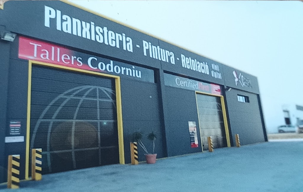 Tallers Codorniu — Exterior