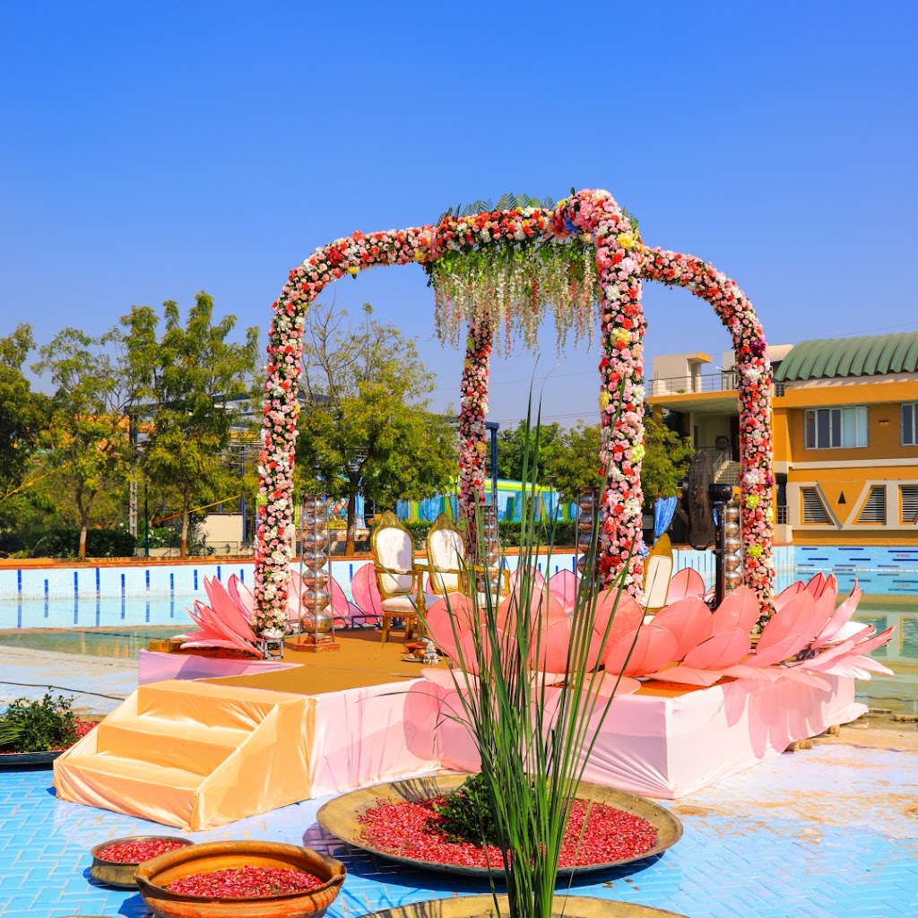 Palm Greens Club Resort