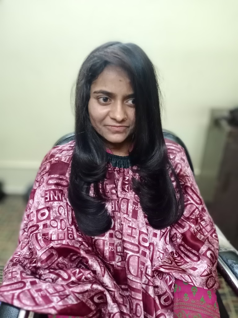 Sri Narmada Hair Salon
