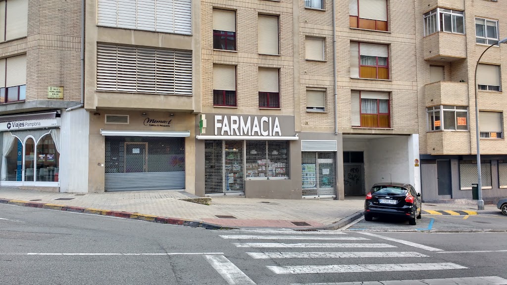 Farmacia Larumbe.
