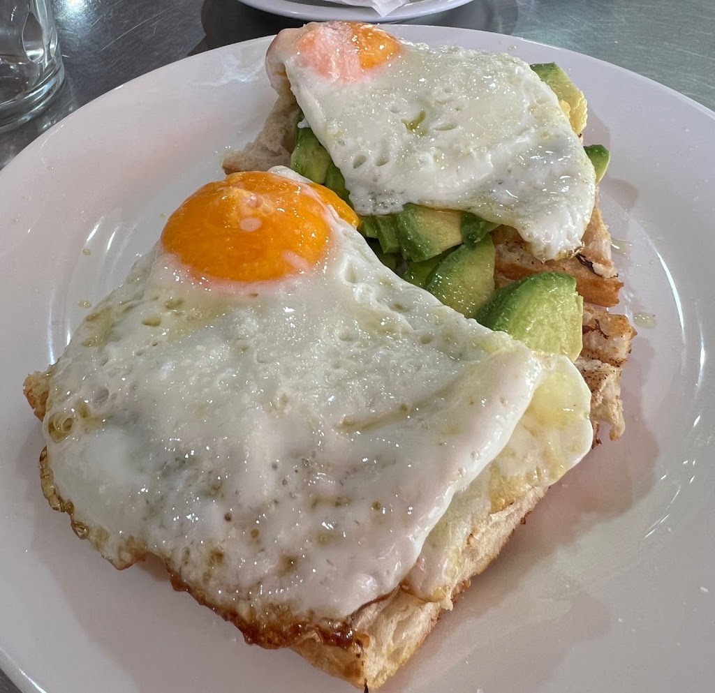 La Farruca Gastrobar — Comida y bebida