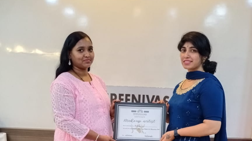 Final Touch Beauty Salon Makeup Studio