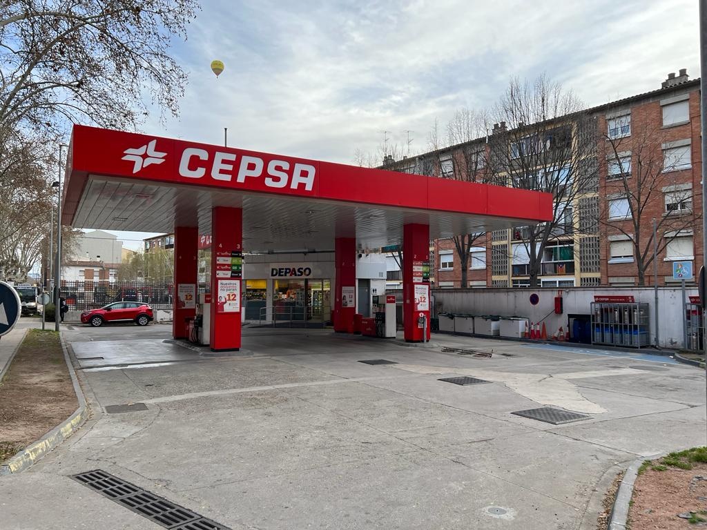 Estacion de servicio Cepsa — Estacion de servicio