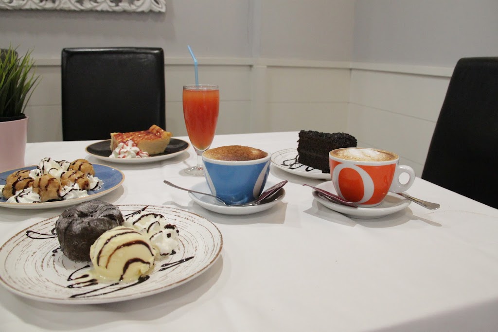 La Almazara Restaurante/ Rompecubas — Comida y bebida