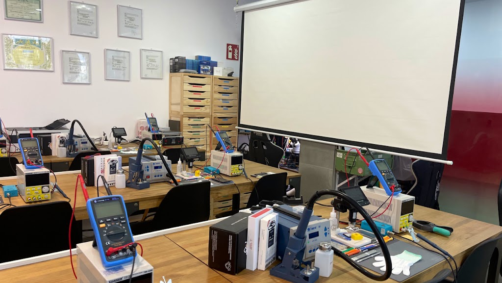 Reparotumanzana Academy