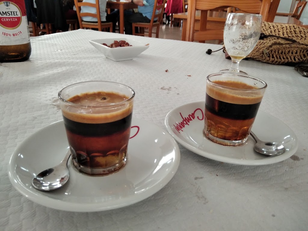 Bar Restaurante Alonso — Comida y bebida