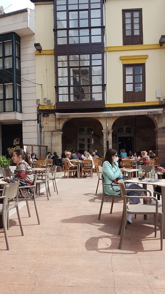 Cafe Bar Sinfonia — Ambiente
