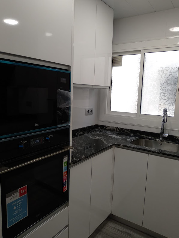 Reform House. Al Servicio del Hogar (Sant Boi de Llobregat)