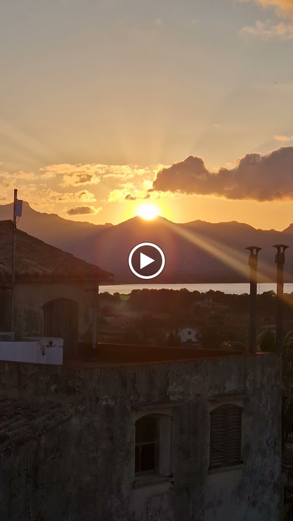 Fonda Llabres Boutique Hotel — Videos