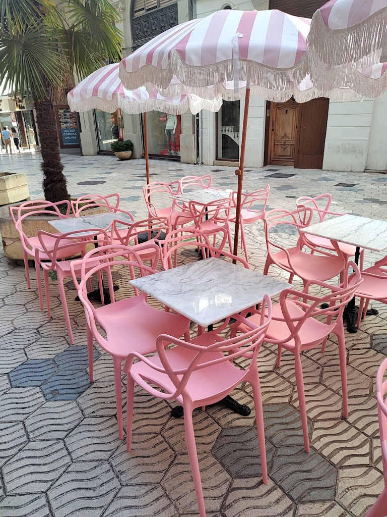 Flamingo Brunch & Food