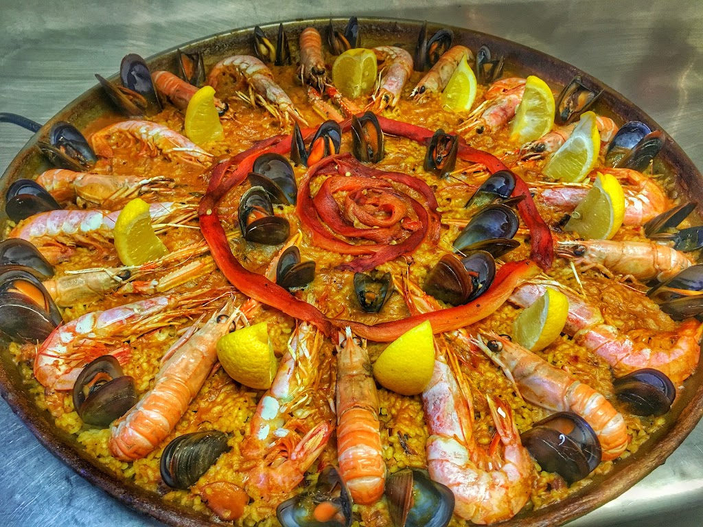 Restaurant Braseria la Teja — Paella