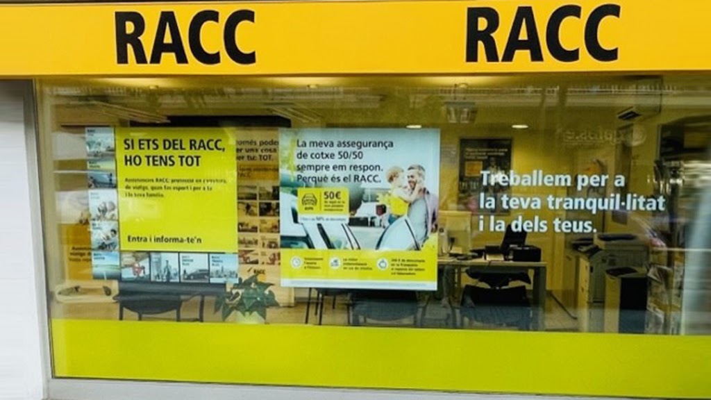 RACC Oficina Cerdanyola — Exterior