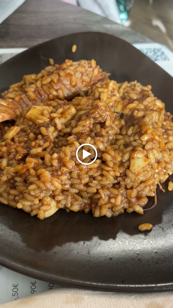 Bar Restaurante Les Fonts — Videos