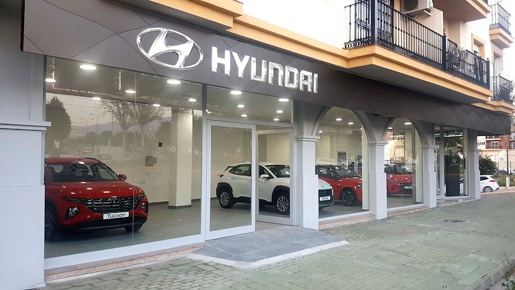 Axarquia Motor Velez — Exterior