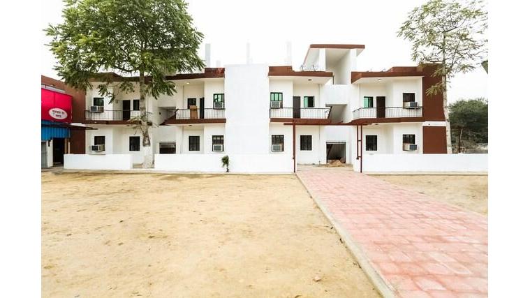 Oyo Dev Sukhdev Palace