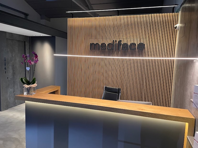Clinica Mediface - Medicina Estetica Facial, Capilar y Antiaging — Del propietario