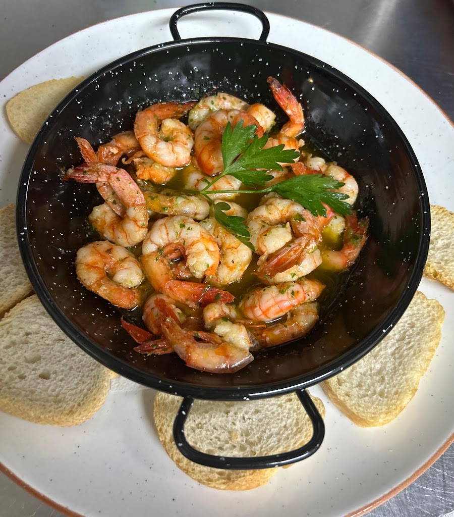 Bar Restaurante Manolin — Comida y bebida